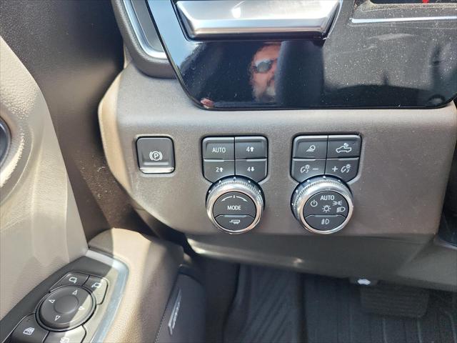 2026 GMC Sierra 1500 Crew Cab, Short Bed, SLT, 4WD