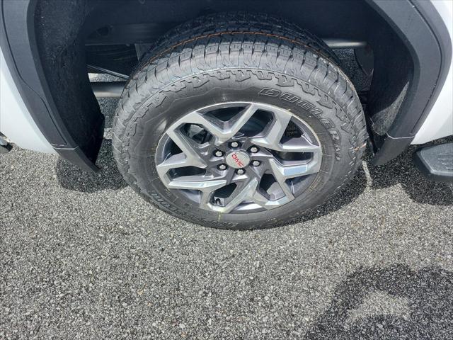 2026 GMC Sierra 1500 Crew Cab, Short Bed, SLT, 4WD