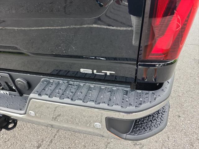 2026 GMC Sierra 2500HD Crew Cab, Standard Bed, SLT, 4WD