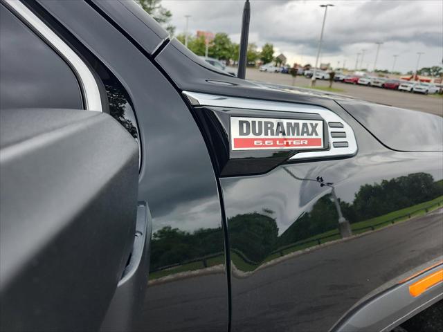 2026 GMC Sierra 2500HD Crew Cab, Standard Bed, SLT, 4WD