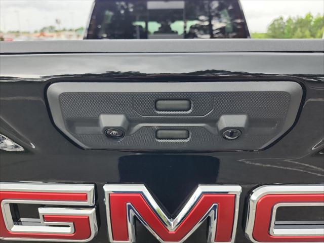 2026 GMC Sierra 2500HD Crew Cab, Standard Bed, SLT, 4WD
