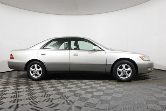 1998 Lexus ES 300 300