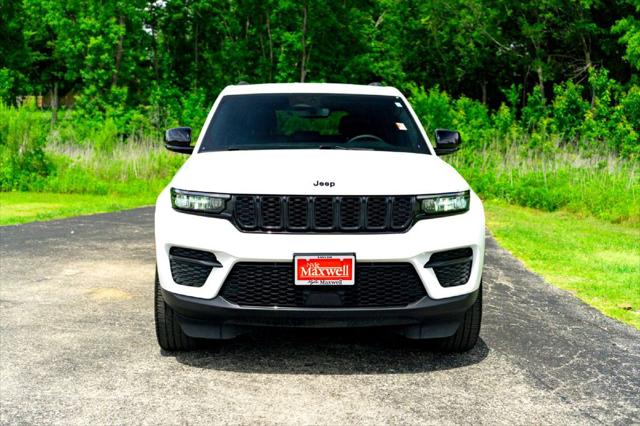 2023 Jeep Grand Cherokee Altitude 4x4