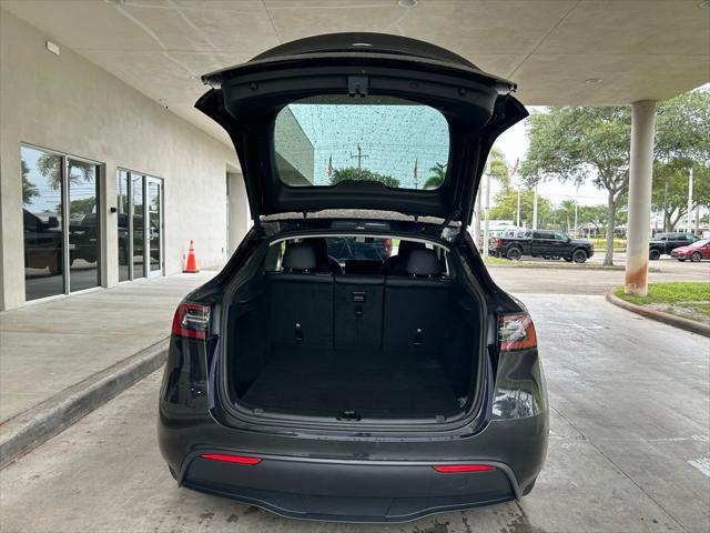 2024 Tesla Model Y Long Range Single Motor Rear-Wheel Drive