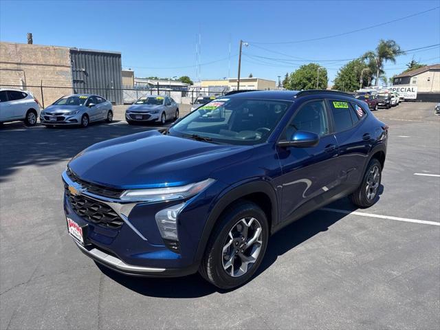 2024 Chevrolet Trax FWD LT