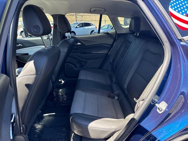 2024 Chevrolet Trax FWD LT