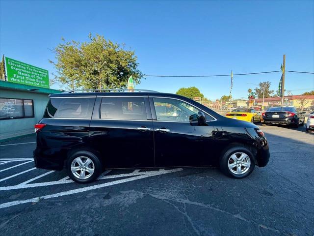 2016 Nissan Quest SV