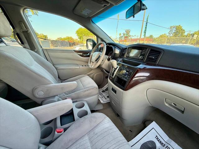 2016 Nissan Quest SV