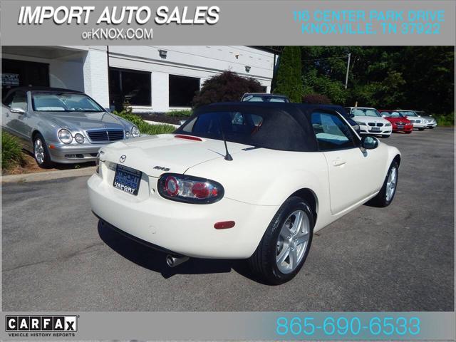 2006 Mazda MX-5 Base 2dr Convertible