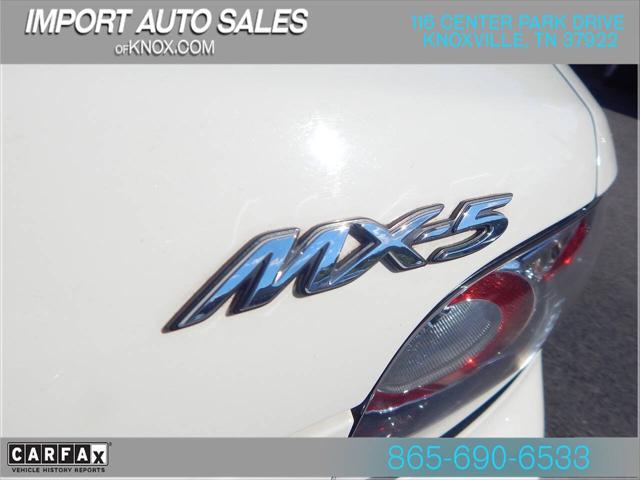 2006 Mazda MX-5 Base 2dr Convertible
