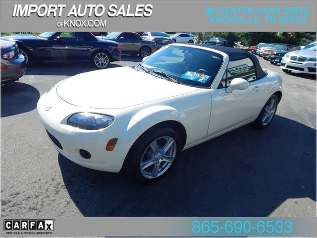2006 Mazda MX-5 Base 2dr Convertible