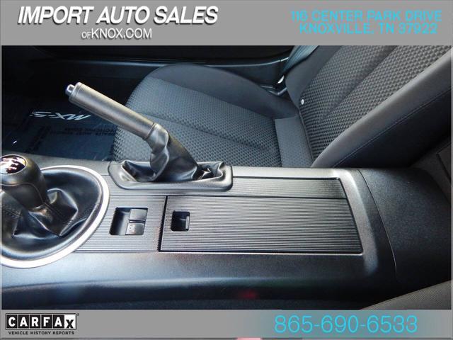 2006 Mazda MX-5 Base 2dr Convertible