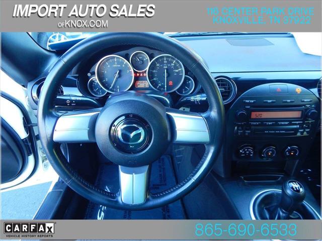 2006 Mazda MX-5 Base 2dr Convertible