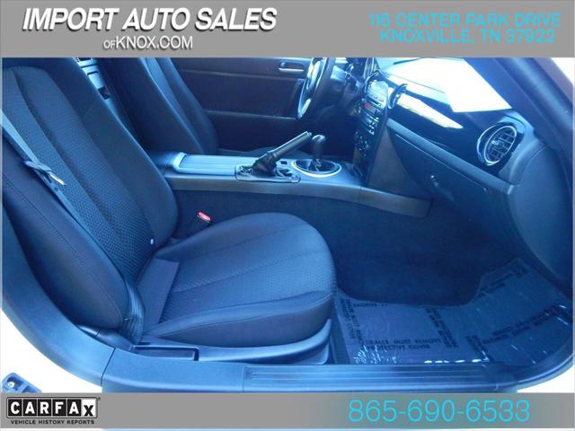 2006 Mazda MX-5 Base 2dr Convertible