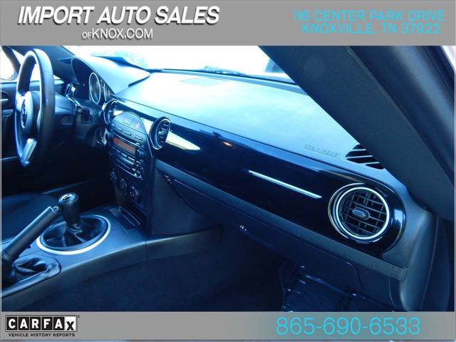 2006 Mazda MX-5 Base 2dr Convertible