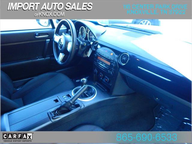 2006 Mazda MX-5 Base 2dr Convertible