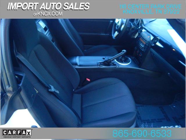 2006 Mazda MX-5 Base 2dr Convertible
