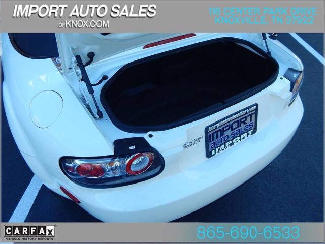 2006 Mazda MX-5 Base 2dr Convertible
