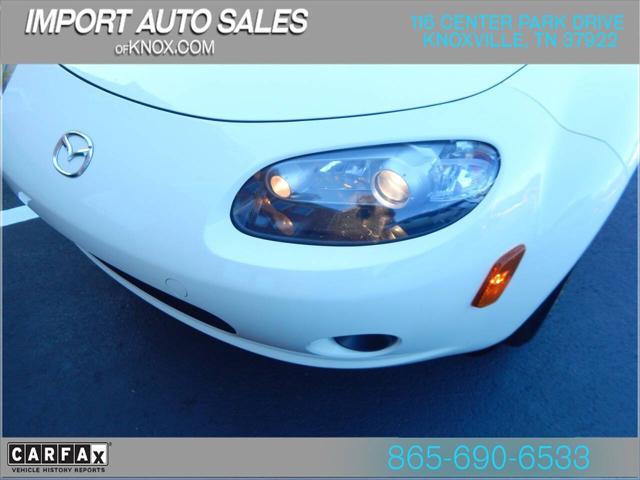 2006 Mazda MX-5 Base 2dr Convertible