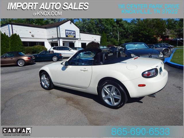 2006 Mazda MX-5 Base 2dr Convertible