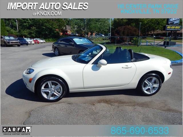 2006 Mazda MX-5 Base 2dr Convertible