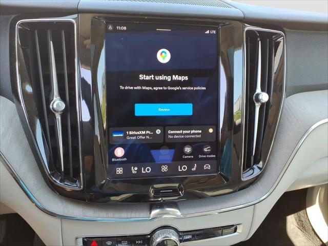 2023 Volvo XC60 B5 Plus Dark Theme