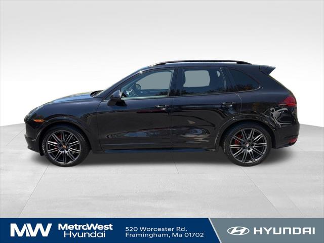 2013 Porsche Cayenne GTS