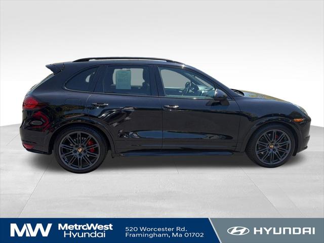 2013 Porsche Cayenne GTS