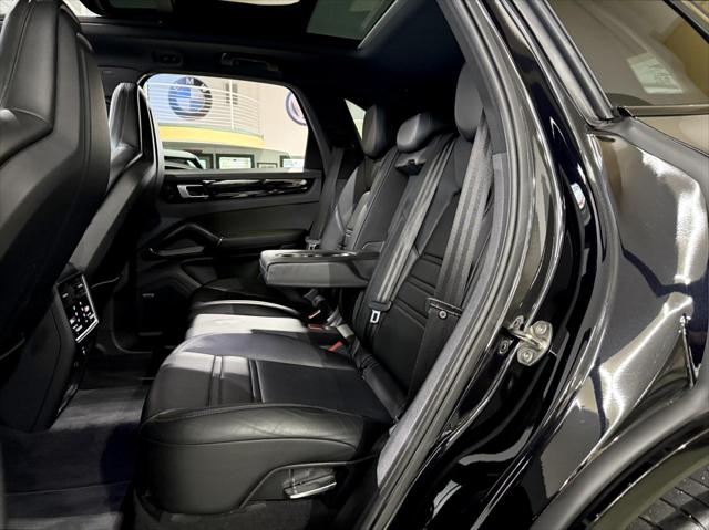 2020 Porsche Cayenne E-Hybrid E-Hybrid