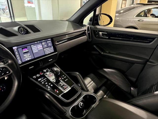 2020 Porsche Cayenne E-Hybrid E-Hybrid