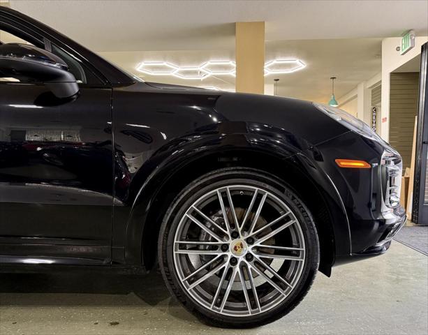 2020 Porsche Cayenne E-Hybrid E-Hybrid