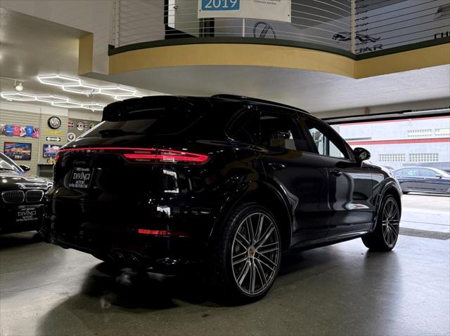2020 Porsche Cayenne E-Hybrid E-Hybrid
