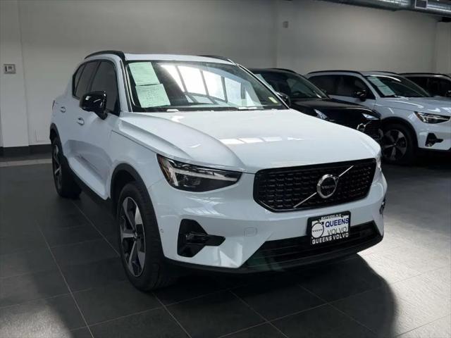 2026 Volvo XC40 Plus, B5 AWD Gas (mild hybrid), Dark for sale in Queens, NY