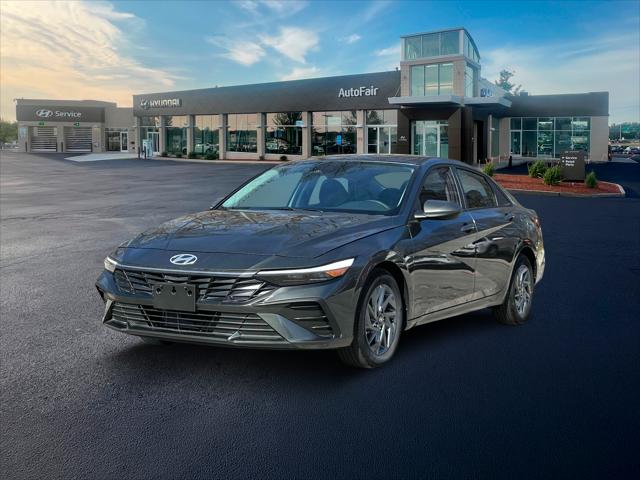 2025 Hyundai Elantra Hybrid Blue for sale in MANCHESTER, NH
