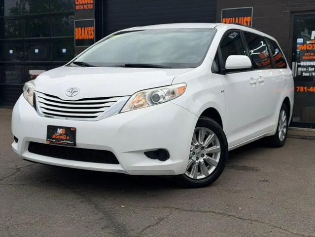 2017 Toyota Sienna LE 7 Passenger for sale in Mansfield, MA