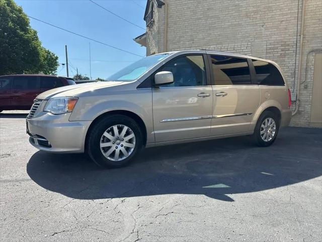2015 Chrysler Town & Country Touring for sale in Watertown, WI