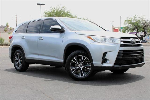2019 Toyota Highlander LE for sale in Phoenix, AZ