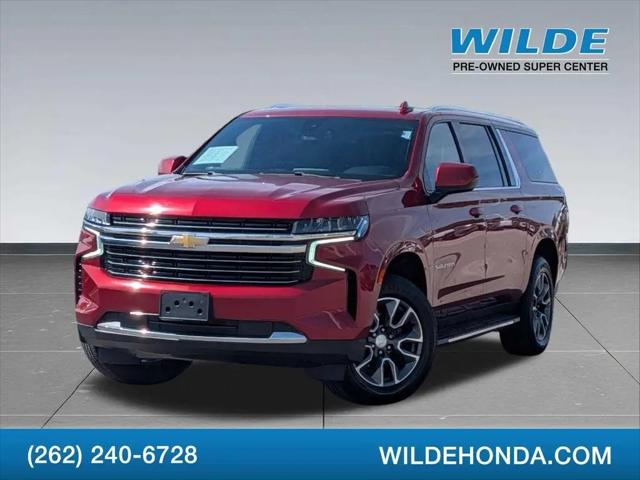 2021 Chevrolet Suburban 4WD LT for sale in Waukesha, WI