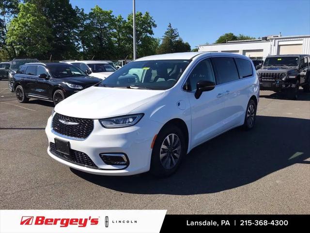 2024 Chrysler Pacifica Hybrid Select for sale in Lansdale, PA