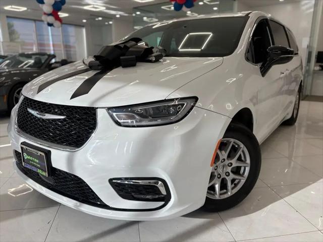 2025 Chrysler Pacifica Select for sale in Inwood, NY