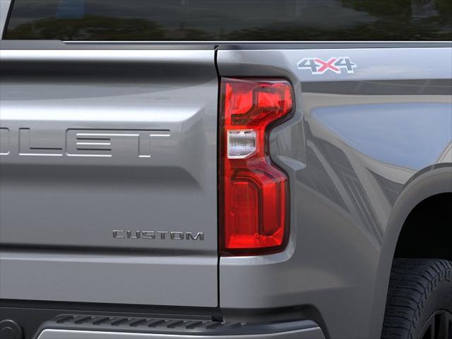 2026 Chevrolet Silverado 1500 4WD Crew Cab Short Bed Custom
