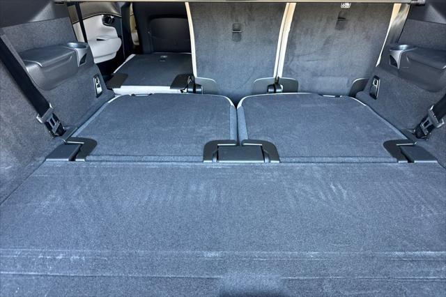 2026 Volvo XC90 Plug-In Hybrid Plus, T8 AWD, Electric/Gasoline, Bright, 7 Seats