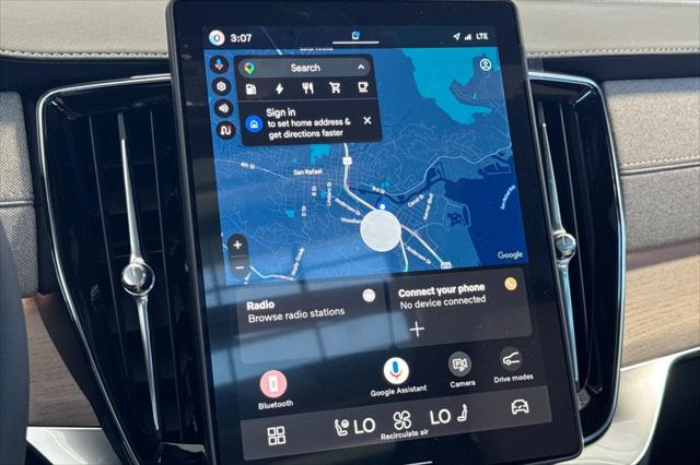 2026 Volvo XC90 Plug-In Hybrid Plus, T8 AWD, Electric/Gasoline, Bright, 7 Seats