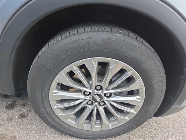 2024 Cadillac XT4 AWD Premium Luxury
