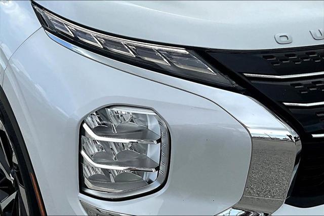 2022 Mitsubishi Outlander SEL Special Edition 2WD