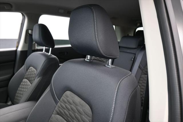 2024 Nissan Pathfinder SV FWD