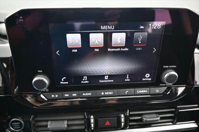 2024 Nissan Pathfinder SV FWD