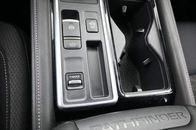 2024 Nissan Pathfinder SV FWD