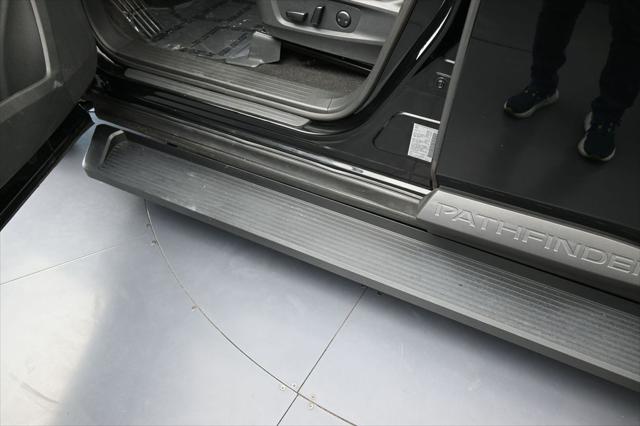 2024 Nissan Pathfinder SV FWD