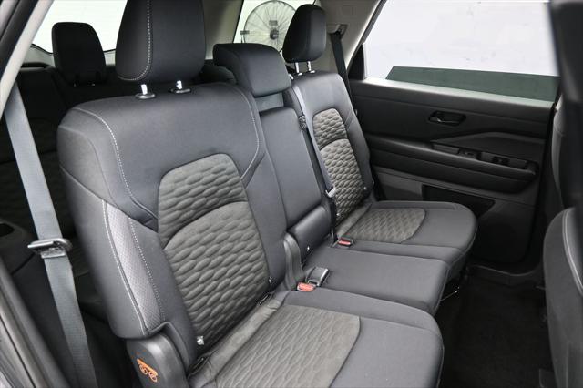 2024 Nissan Pathfinder SV FWD
